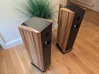 Kudos Titan 606 Loudspeakers - Liquid Amber - Ex Demo