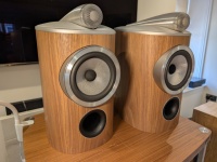 Bowers & Wilkins 805 D4 Standmount Speakers - Walnut - Ex Demo