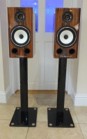TRIANGLE COMETE 40TH ANNIVERSARY (Golden Oak) Loudspeakers with stands - Previously Owned
